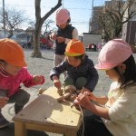 三歳児 こま遊び うまくまわったかなぁ